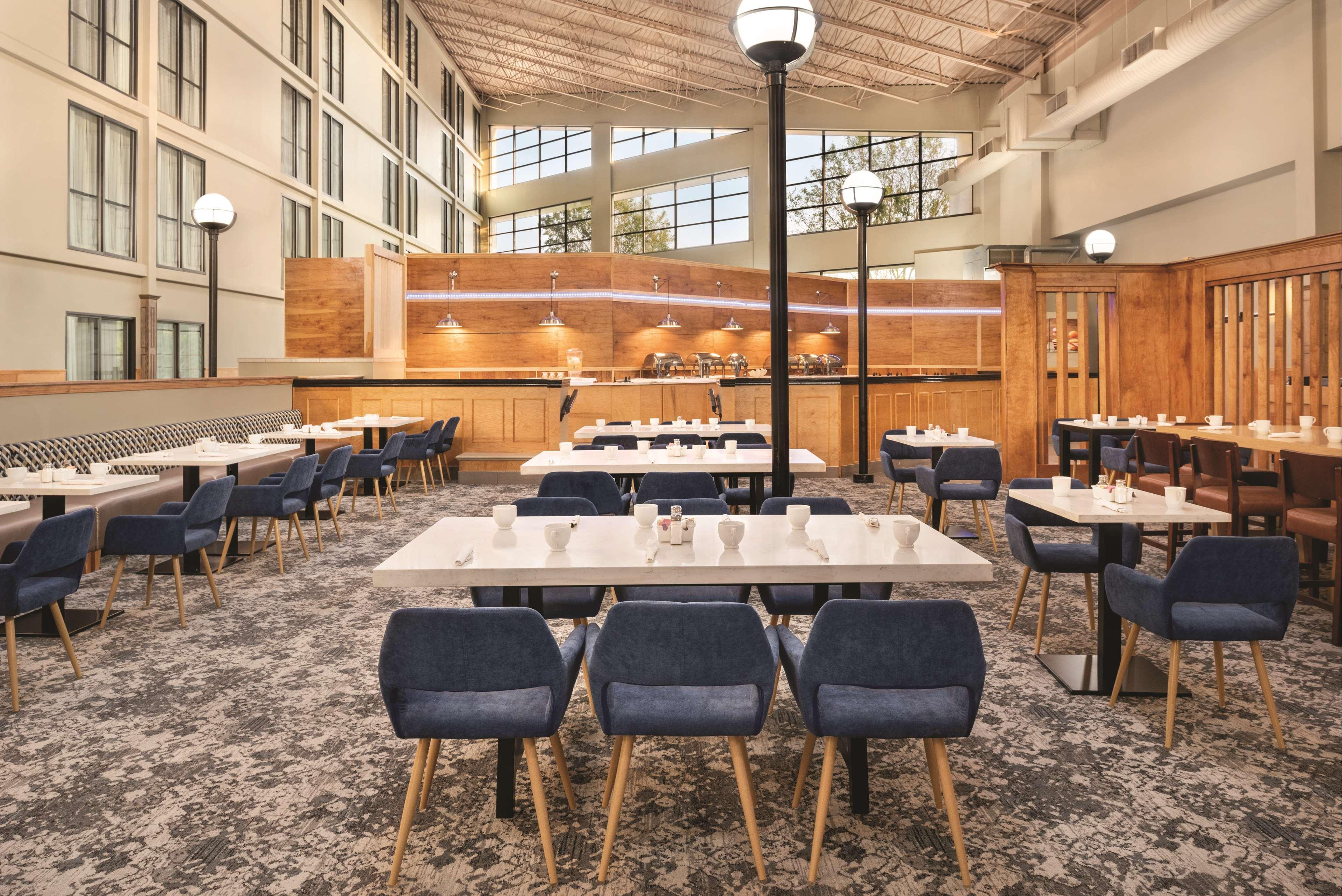 Wyndham Garden Conference Center Champaign - Urbana Ξενοδοχείο Εξωτερικό φωτογραφία