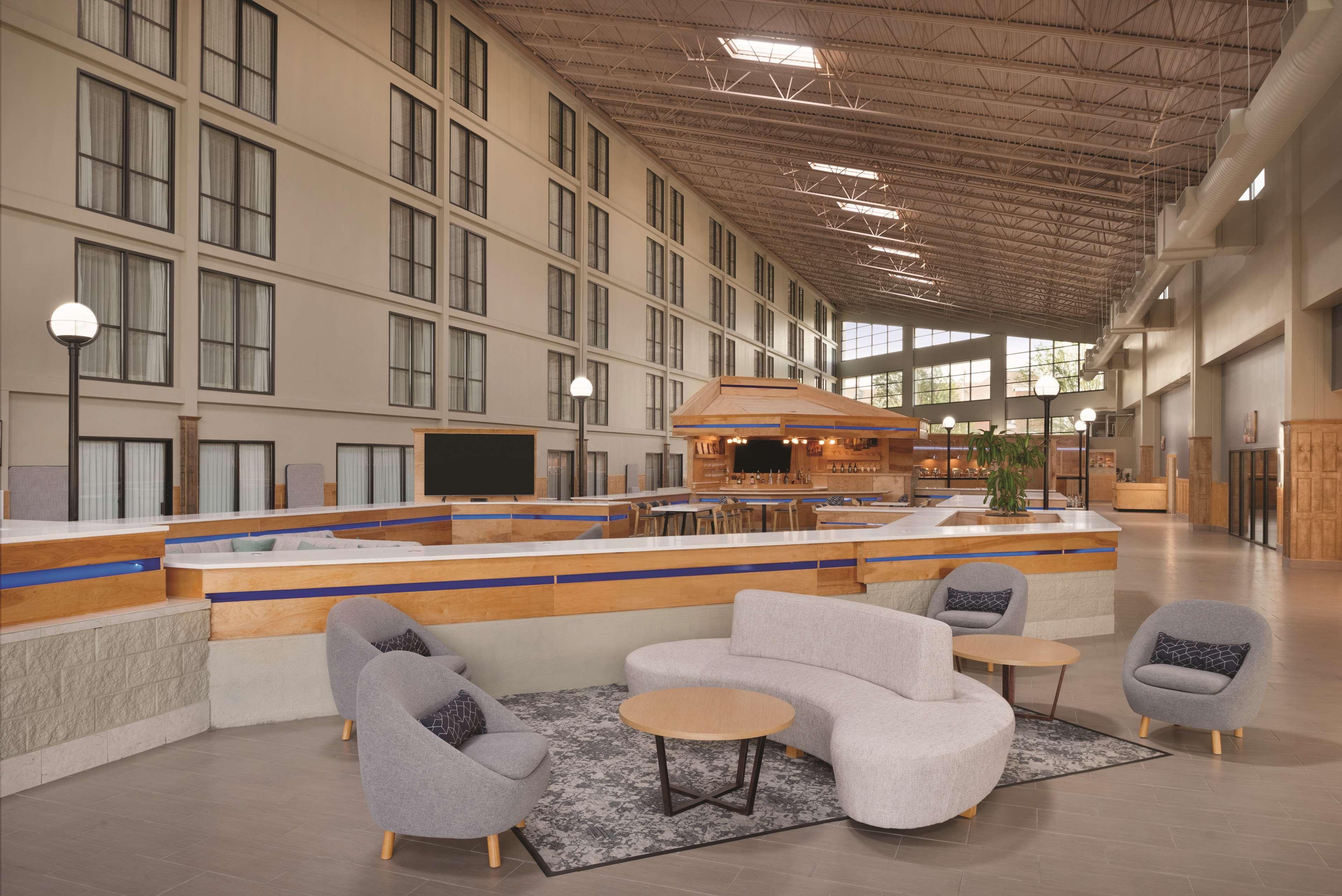 Wyndham Garden Conference Center Champaign - Urbana Ξενοδοχείο Εξωτερικό φωτογραφία