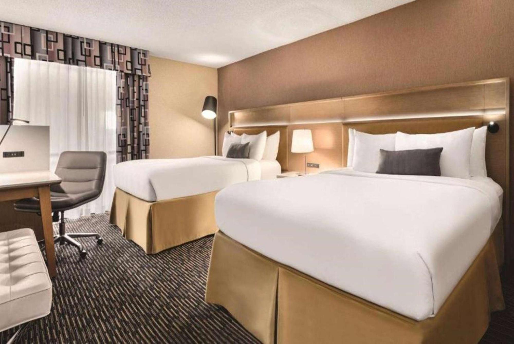 Wyndham Garden Conference Center Champaign - Urbana Ξενοδοχείο Εξωτερικό φωτογραφία