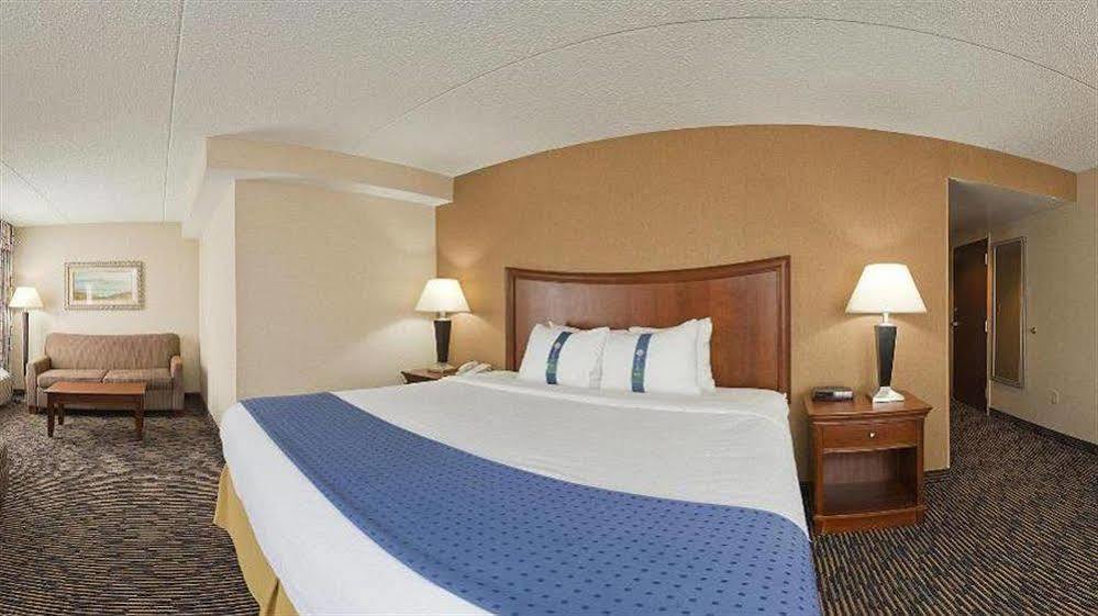 Wyndham Garden Conference Center Champaign - Urbana Ξενοδοχείο Εξωτερικό φωτογραφία